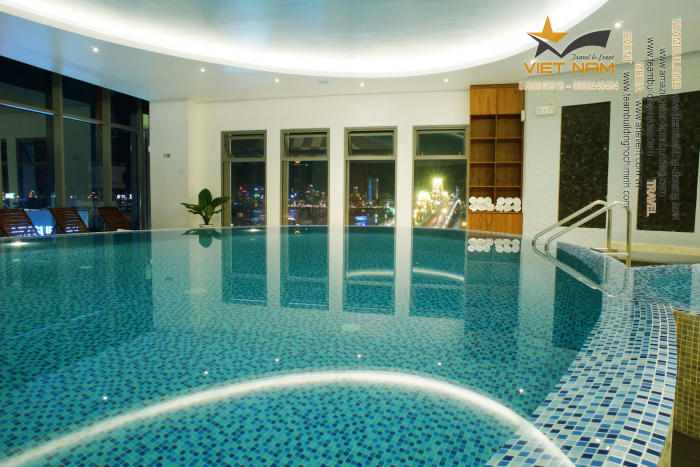 Khách sạn Vanda Đà Nẵng 4 sao - Hồ bơi khách sạn Vanda Đà Năng 4 sao