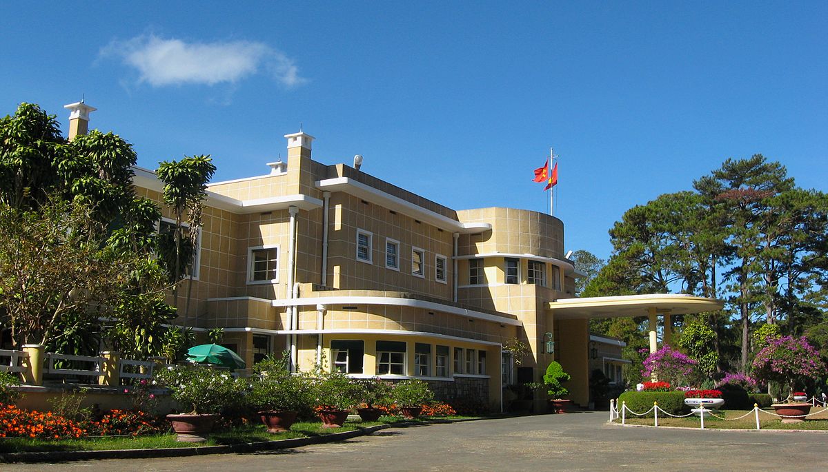 Dinh III còn được gọi là Dinh Bảo Đại là nơi sinh hoạt của gia đình vua Bảo Đại