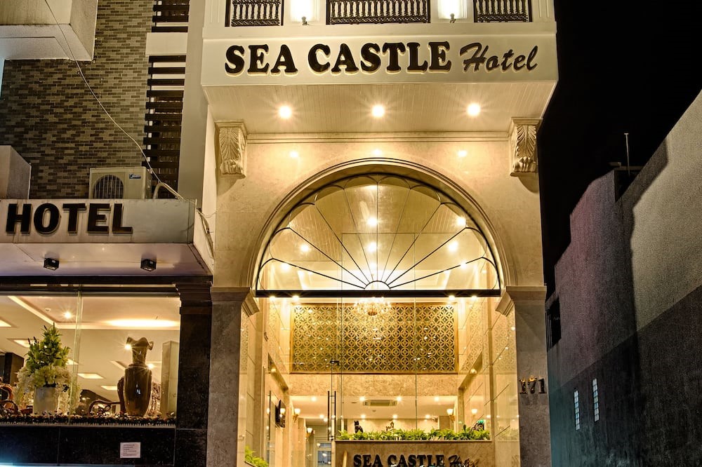 Mặt tiền khách sạn - Khách sạn Sea Castle Đà Nẵng 2 sao