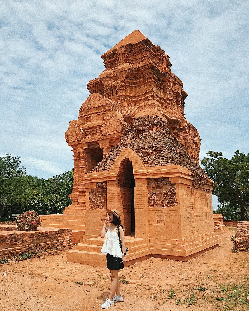 Tháp Poshanu - điểm đến không thể bỏ qua trong chuyến du lịch Phan Thiết
