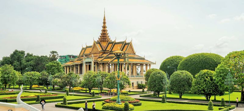 Hồ Chí Minh Bokor Kohrong Phnom Penh 4 Ngày 3 Đêm