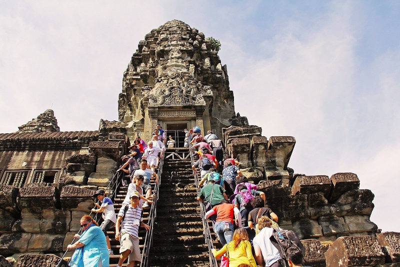 Hồ Chí Minh Phnom Penh Bokor 4 Ngày - 27, 28/04