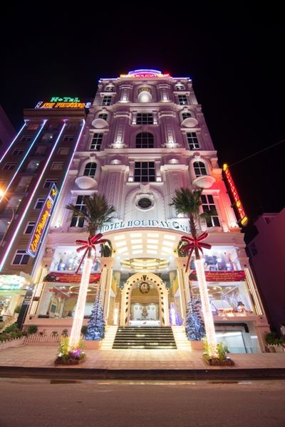 Khách sạn Holiday One Cần Thơ 4 Sao